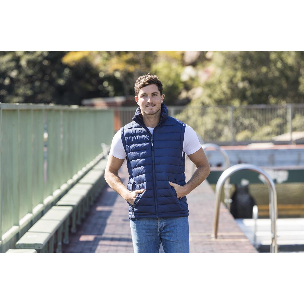 Loma Unisex Puffer Vest — image 4