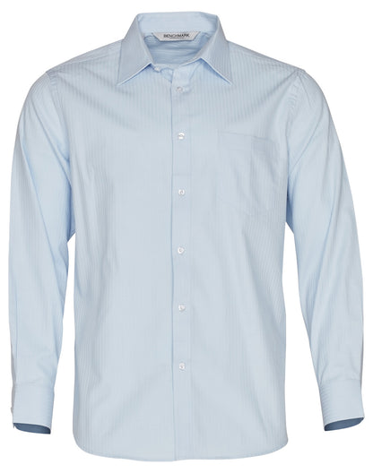 M7112 Pale Blue