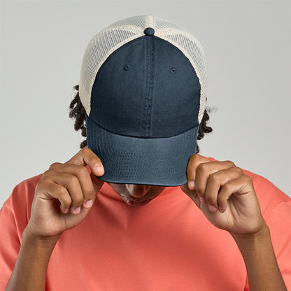 Case Trucker — image 3