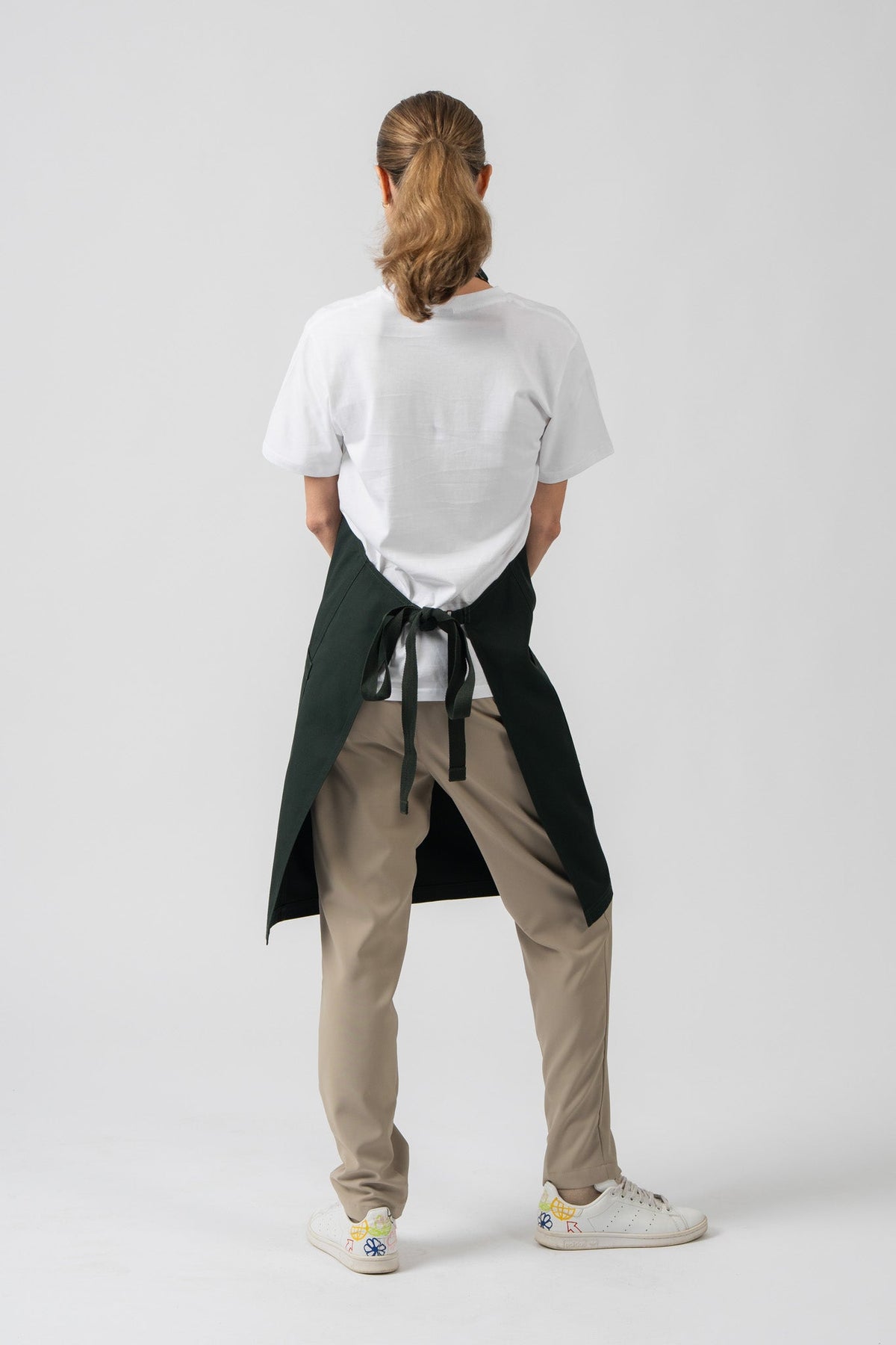 Lockharte Bib Apron